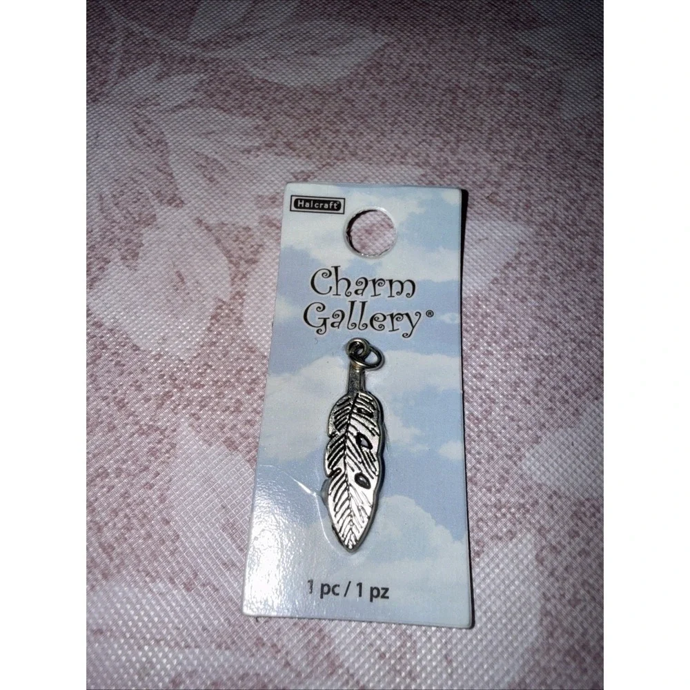 Halcraft‎ Charm Gallery Charm  Feather    ,Journals , Bracelets , Crafts